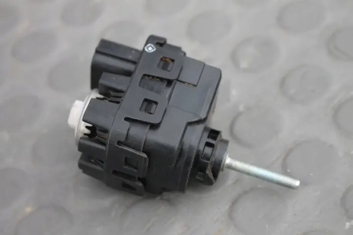 Moteur de réglage phare avant Mazda CX-30 - QK03ECX30 image 2
