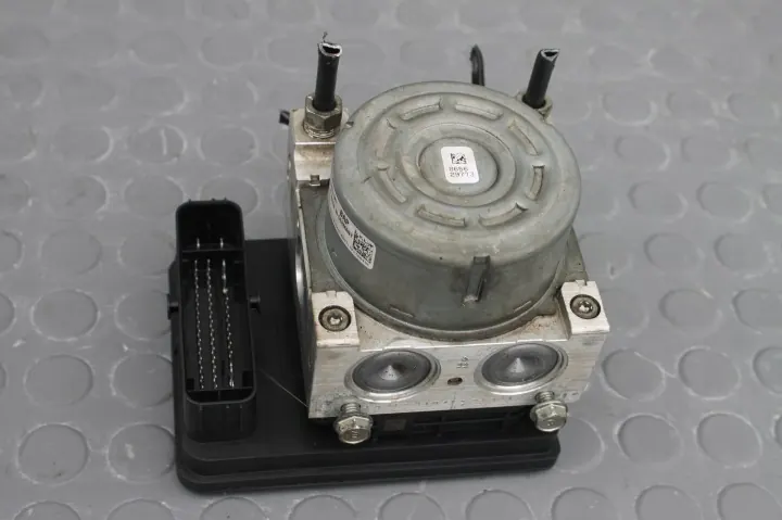 Honda Civic X - Pompe ABS - 57110-TGN-E120-M1 image 2