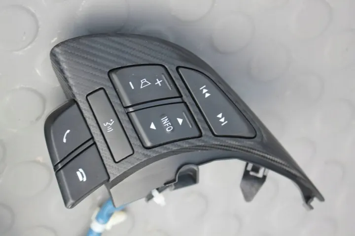 Mazda CX-3 - Bouton multifonction volant - OEM BNP4-75J493 image 2