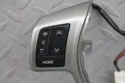 Toyota Verso-S - Bouton de volant - Toyota OE