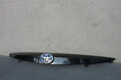 Toyota - Auris II / Liste de coffre arrière - OEM 76811-02790