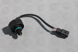 Suzuki Grand Vitara II - Capteur d'eau filtre à carburant - OEM 17600468