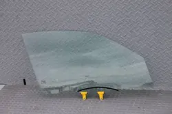 Suzuki Vitara - Vitre de porte avant droite - SZYBA-DRZWI-RH