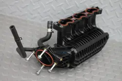 Honda Civic X - Collecteur d'admission d'origine 37830-5AZ-E010-M4