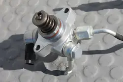 Mazda CX-30 - Pompe à injection DENSOPYNM203F0