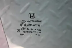 Honda Civic X - Vitre de porte arrière droite - Honda OE