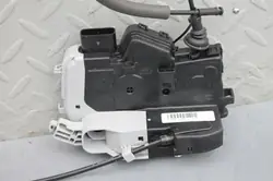 Kia Venga - Serrure porte avant droite - OEM 81320-1P040