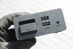 Mazda CX-5 - Prise USB AUX SD D09H-669U0