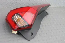 Mitsubishi Eclipse Cross - Phare arrière gauche OEM 8330B011