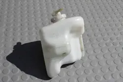 Réservoir de liquide Mitsubishi Eclipse Cross 1375A304