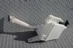 Nissan Pulsar - Réservoir lave-glace - Nissan OE