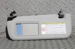 Toyota Avensis III - Pare-soleil gauche - Toyota OE
